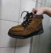 Męskie buty 42 codzienne typu sneakers marki bugatti, wykonane z połączen