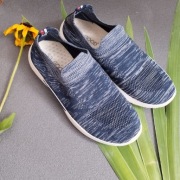 Wsuwane buty sportowe FILA damskie, r. 39 – stan bardzo dobry