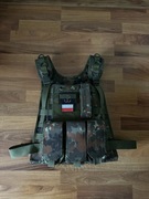 Kamizelka wojskowa plate carrier z atrapami płyt balistycznych 