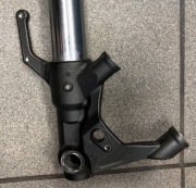 Yamaha MT 09 Zawieszenie Przód prawe kopyto ABS