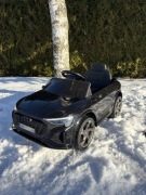 Samochód na akumulator Audi SQ8 elektryczny nowy dla dzieci