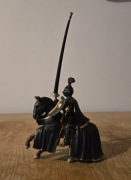 Schleich czarny rycerz na koniu figurka model wycofany z 2003 r.