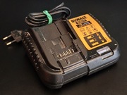 Ładowarka DCB113