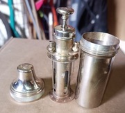 Zabytkowy, niemiecki zestaw do iniekcji, retro.