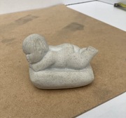 figurka MAR BELL Belgia „Bobas na poduszce”