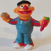 Retro gumowaFigurka Ulica Sezamkowa Elmo JHP