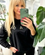 MEGI bluza z ozdobnym napisem CHANGE