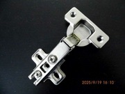 zawiasy  110 stopni do drzwi nakładanych TECNO 