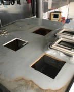 Naprawa poszycia zewnętrzne dachu przyczepa kempingowa kamper