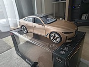 Auto RC BMW i4 Conncept samochód zdalnie sterowany na baterie.
