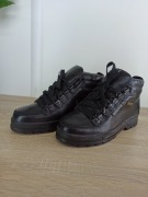 Buty Mephisto wykonane ze skóry naturalnej 