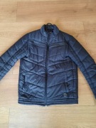 Czarna ocieplana kurtka