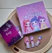 Książeczka na rzepy „Huntrix & Boys”