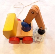 Dźwig drewniany wielobarwny z magnesem