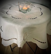 ECRU OBRUS LNIANY-RĘCZNY HAFT KWIATOWY