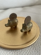 Dwie metalowe figurki Mini świnki z pieniążkami