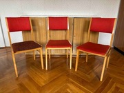 Trzy krzesła drewniane tapicerowane PRL