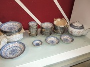 Zestaw chińskiej porcelany 