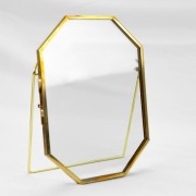 Szklana złota ramka stojąca oktagonalna 20x14 cm