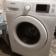 Drzwi do pralki Samsung WF80F5E3W2W.
