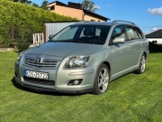 Toyota Avensis 2.0 D-4D, opony letnie, hak, gwarancja na wtryski