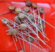 150pF 250V ceramik grubas L-5 KFP CERAD zabytek PRL 