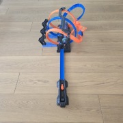 Hot Wheels Pętla grozy 1:64 FTB65