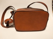 mała brązowa torebka na  długim pasku Marks and Spencer