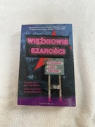 Więźniowie szarości - Christine Lynn Herman