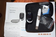 Glukometr Accu-Chek Perfoma Nano używany. Duży wyświetlacz