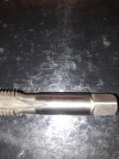 Gwintownik fanar maszynowy przelotowy M16-6H HSS