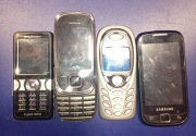 Zestaw starych telefonów