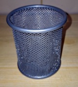 Metalowy kubek pojemnik na Długopisy przybornik 10cm