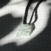 Naszyjnik fluoryt zielony minerał srebrny 