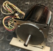 Silnik krokowy 6H861 CNC