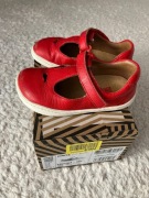 Sandały kryte Camper Twins r.24