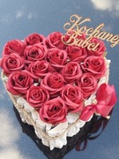 Stroik wiązanka na grób cmentarz pomnik sztuczne róże  dzień babci  dziadka