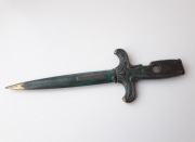 Korkociąg w stylu miecza z połowy XX wieku. Vintage