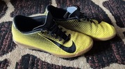 Buty piłkarskie, halówki Nike, r. 40