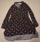 Sukienka wieczorna z długimi rękawami