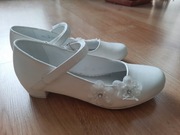 Buty komunijne  nr.35 w stanie dobrym