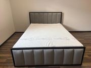 Łóżko tapicerowane 140x200 loft metalowe 