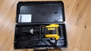 Młot wyburzeniowy Dewalt D25899K z uchwytem SDS-Max 1500W 