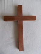 Drewniany duży mahoniowy mahoń krzyż na ścianę 20x14 cm