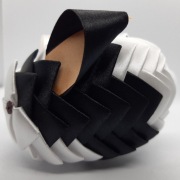 Królik ze wstążek ozdoba