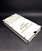 Pudełko na pieniądze na Nowy Rok. Skarbonka.