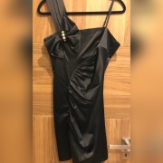 Sukienka czarna mini z kokardą S/M