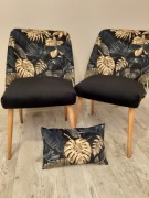 Krzesła PRL, patyczaki, muszelki