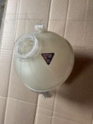 Zbiorniczek cieczy chłodzącej mercedes sprinter 907