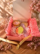 Pudełko prezentowe DZIEŃ MATKI URODZINY UPOMINEK